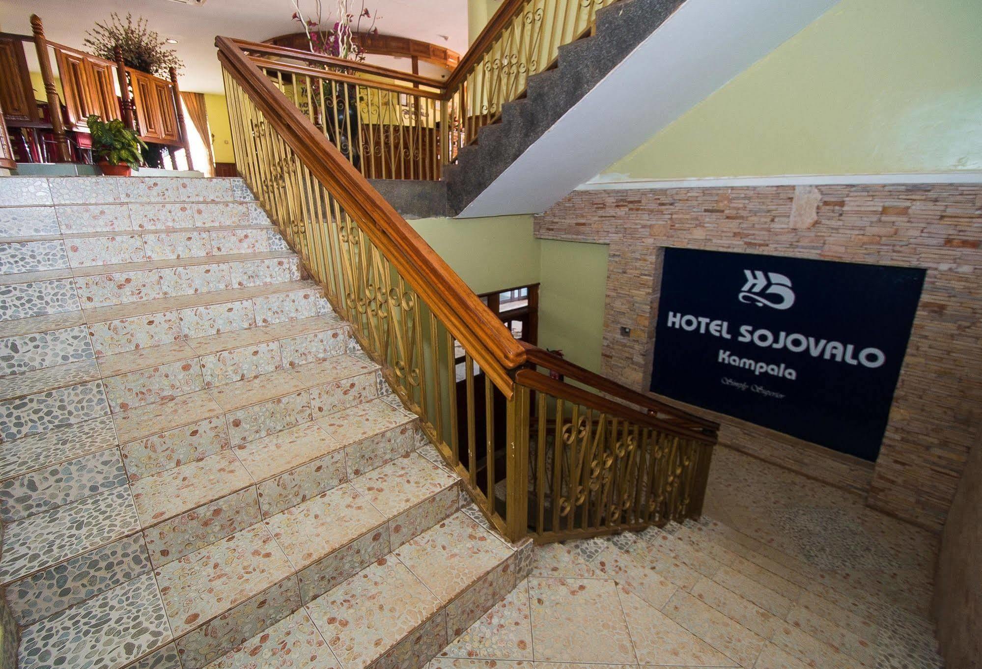 Hotel Sojovalo 坎帕拉 外观 照片